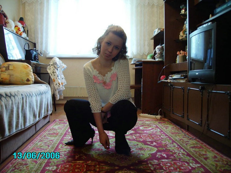 22 летняя няшка в ванной комнате и на работе 5 фото 22 летняя няшка в ванной комнате и на работе 5 фото