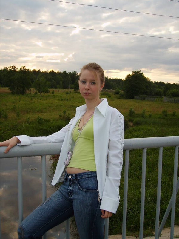 22 летняя няшка в ванной комнате и на работе 2 фото 22 летняя няшка в ванной комнате и на работе 2 фото