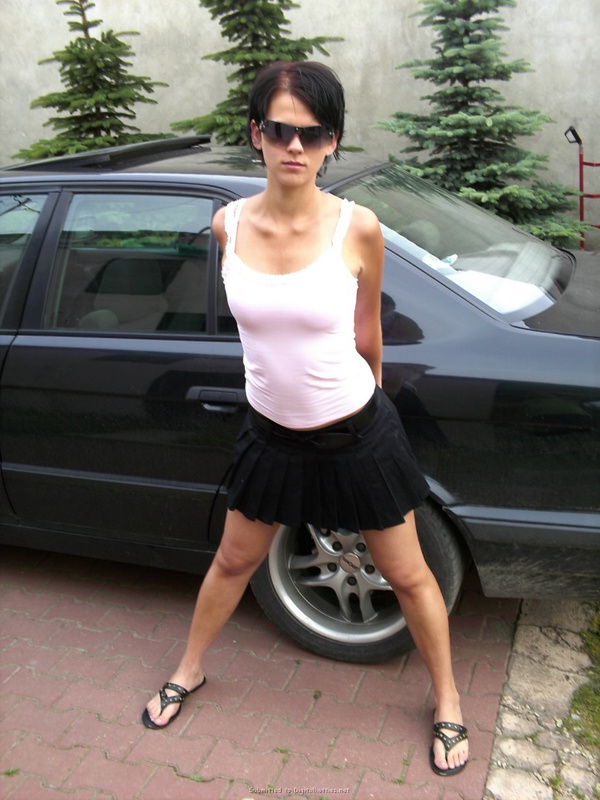 Худая брюнетка получает кайф от позирования голой 38 фото Худая брюнетка получает кайф от позирования голой 38 фото