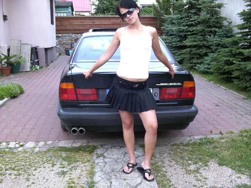 Худая брюнетка получает кайф от позирования голой 37 фото Худая брюнетка получает кайф от позирования голой 37 фото