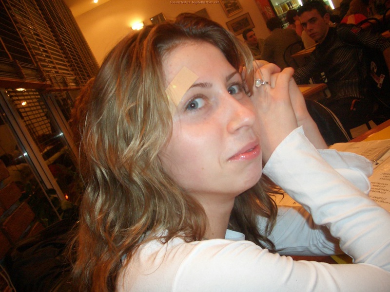 Чертовка ждет мощных проникновений фаллоса в себя 14 фото