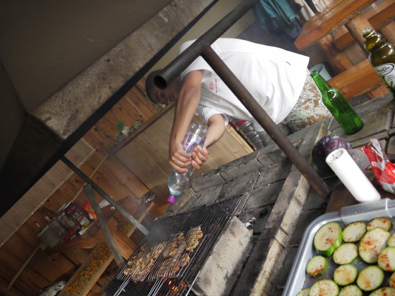 Частные снимки молодой влюбленной парочки 10 фото