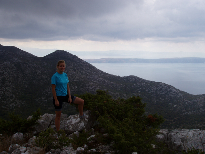 Молодая путешественница и извращенка 6 фото