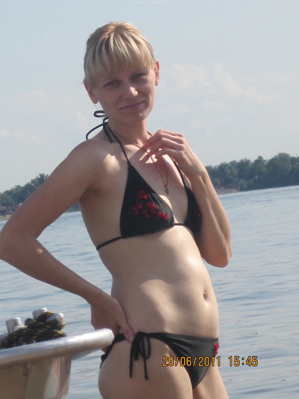 Молодая пара выложила домашние фото в сеть 27 фото