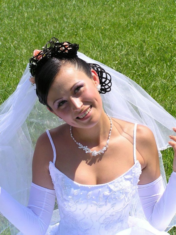 Невеста выложила в сеть обнаженные фото 3 фото