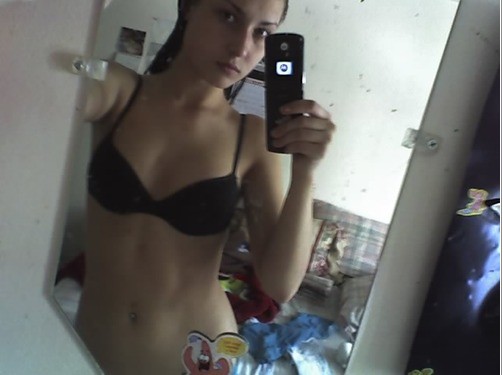 Девушки делают интимные селфи для своих парней 13 фото Девушки делают интимные селфи для своих парней 13 фото