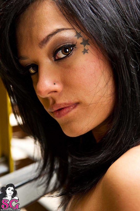 Сладкая работница раздевается до гола 15 фото Сладкая работница раздевается до гола 15 фото