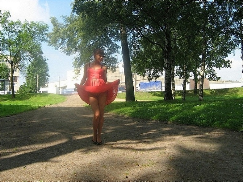 Раздевается прямо посреди улицы 15 фото Раздевается прямо посреди улицы 15 фото