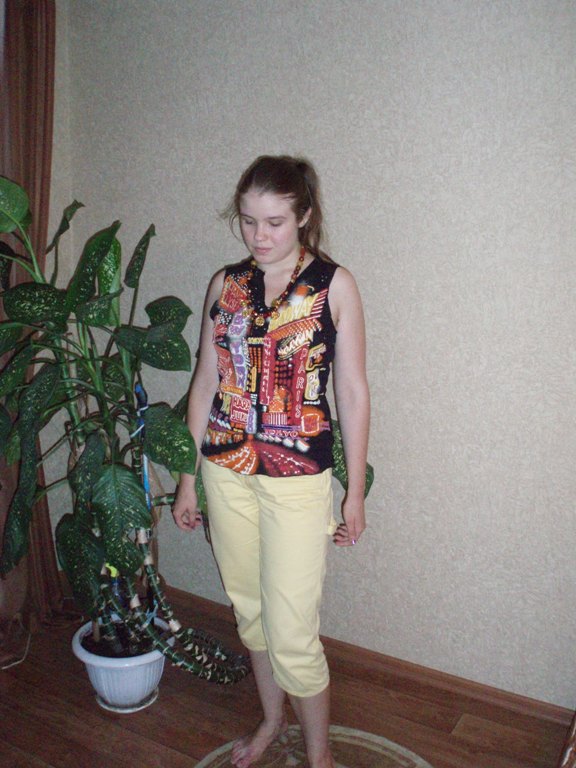 Полненькая девушка отсасывает своему парню 1 фото Полненькая девушка отсасывает своему парню 1 фото