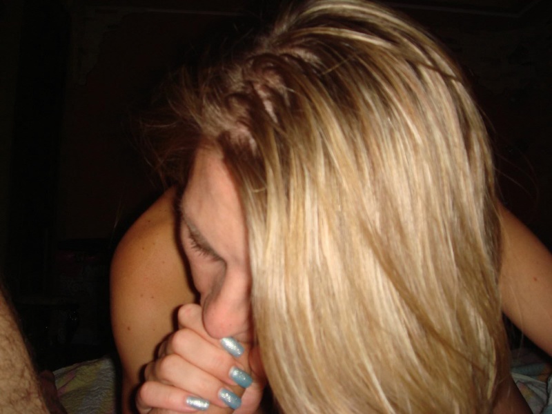 Подборка горячих минетов 3 фото Подборка горячих минетов 3 фото