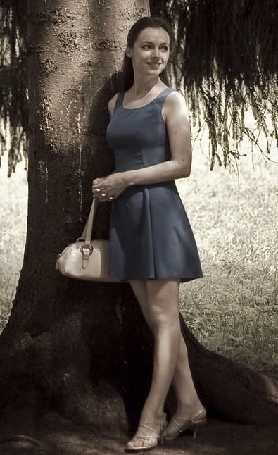 Упругая грудь брюнетки сводит с ума 13 фото Упругая грудь брюнетки сводит с ума 13 фото