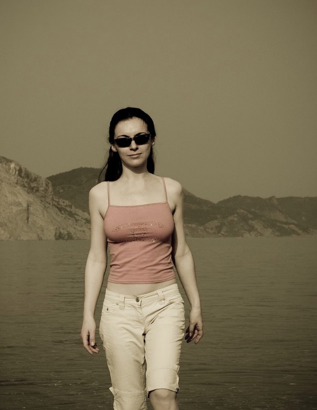 Упругая грудь брюнетки сводит с ума 2 фото Упругая грудь брюнетки сводит с ума 2 фото