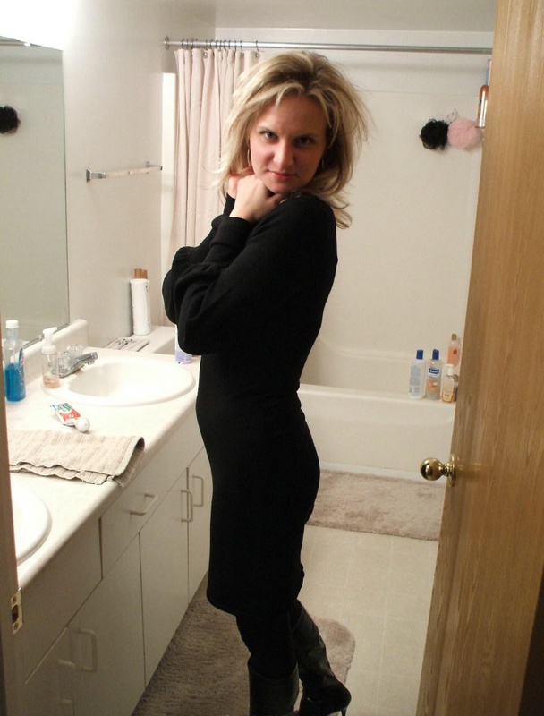 Частные фото горячей блондинки 1 фото Частные фото горячей блондинки 1 фото