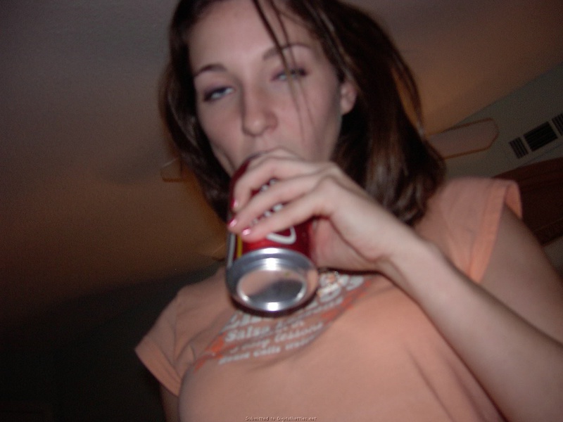 Свела с ума аппетитной попкой 4 фото Свела с ума аппетитной попкой 4 фото