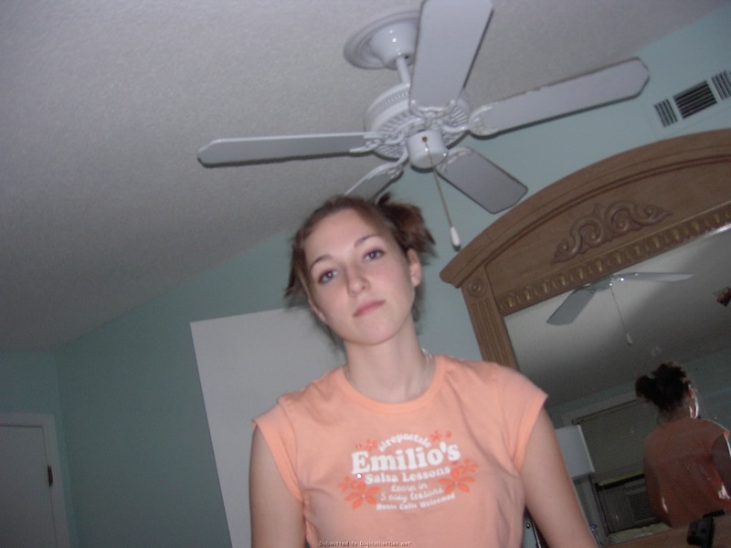 Свела с ума аппетитной попкой 5 фото Свела с ума аппетитной попкой 5 фото