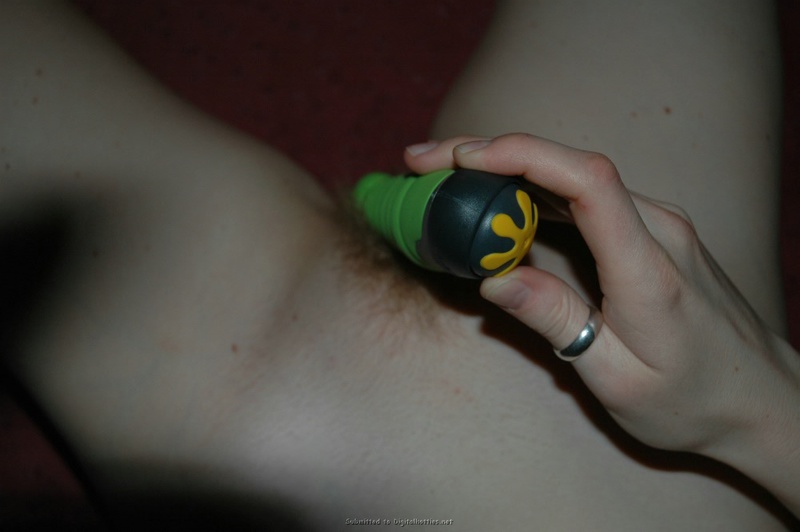 Рыжая отсасывает парню затем трахается с ним 24 фото Рыжая отсасывает парню затем трахается с ним 24 фото