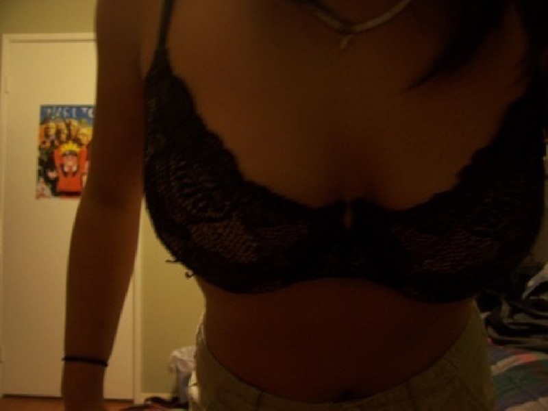 Девка сосет письку в ванной и любит позировать 1 фото Девка сосет письку в ванной и любит позировать 1 фото