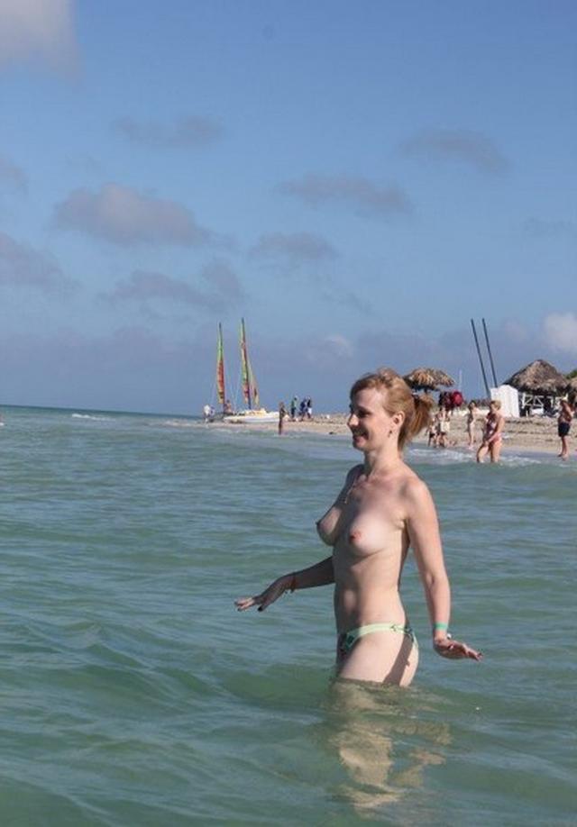 Интим фотографии с отдыха у моря 9 фото Интим фотографии с отдыха у моря 9 фото