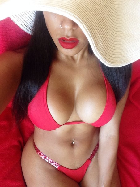 Подборка голых девок с аппетитными дойками 7 фото Подборка голых девок с аппетитными дойками 7 фото