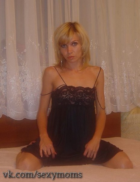 Частная эротика с мамками в чулках 17 фото Частная эротика с мамками в чулках 17 фото