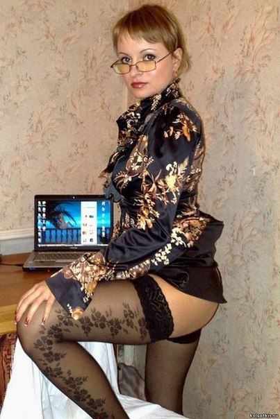 Домашние снимки давалок с голым бюстом и мокренькими дырками 9 фото Домашние снимки давалок с голым бюстом и мокренькими дырками 9 фото