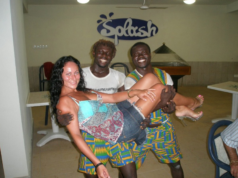 Интимная жизнь молодой пары из провинции на отдыхе в Турции 8 фото Интимная жизнь молодой пары из провинции на отдыхе в Турции 8 фото