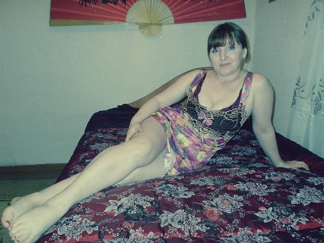 Пошлые мамочки из России оголяют большие титьки и попки 17 фото Пошлые мамочки из России оголяют большие титьки и попки 17 фото