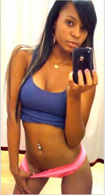 Девки снимают себя в зеркале обнаженными 13 фото Девки снимают себя в зеркале обнаженными 13 фото