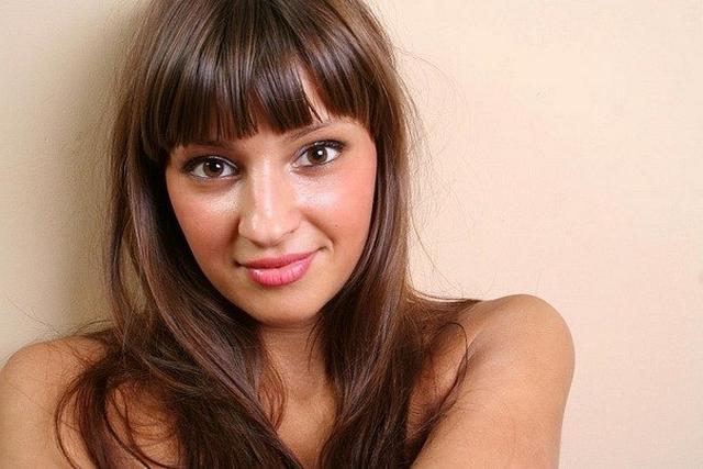 Стриптиз в исполнении шикарной милашки 10 фото Стриптиз в исполнении шикарной милашки 10 фото