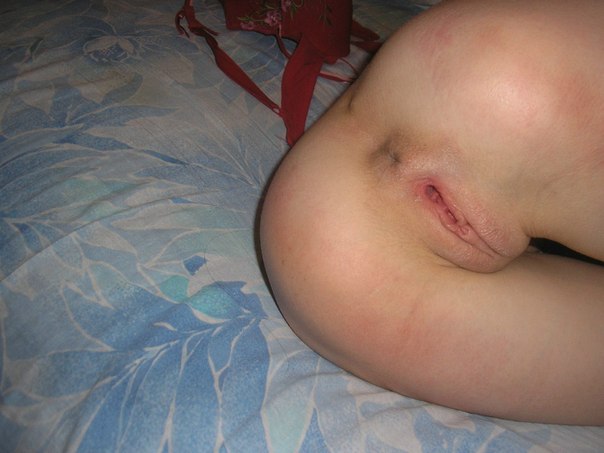 Голые девки трахаются и делают минет у себя дома 13 фото Голые девки трахаются и делают минет у себя дома 13 фото