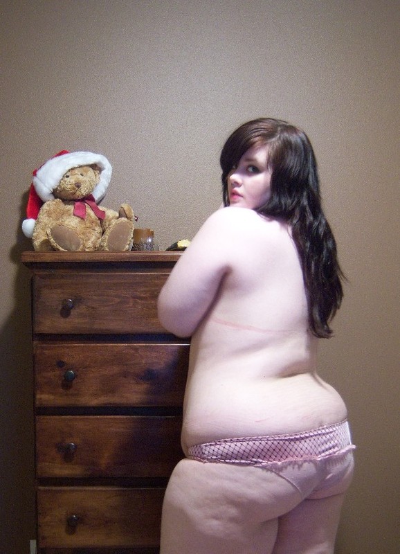 Толстушки оголились и сверкают сосками и жопами 12 фото Толстушки оголились и сверкают сосками и жопами 12 фото