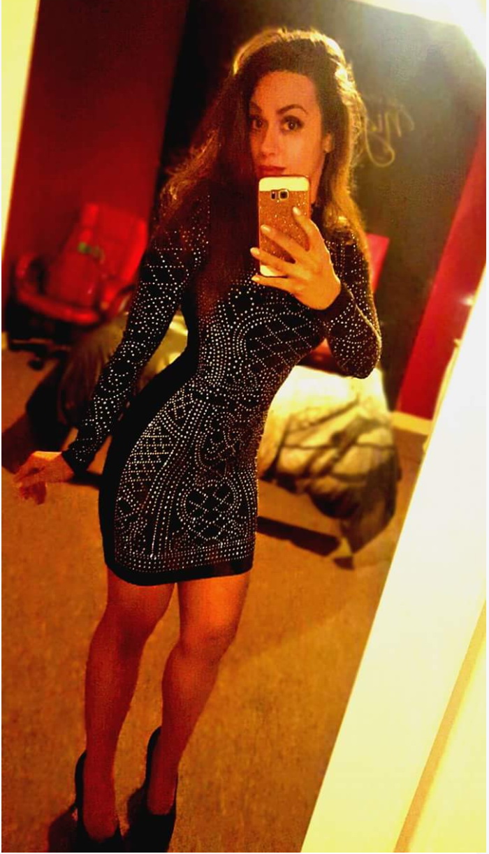 Эро селфи совершеннолетних девушек из ВК 4 фото Эро селфи совершеннолетних девушек из ВК 4 фото